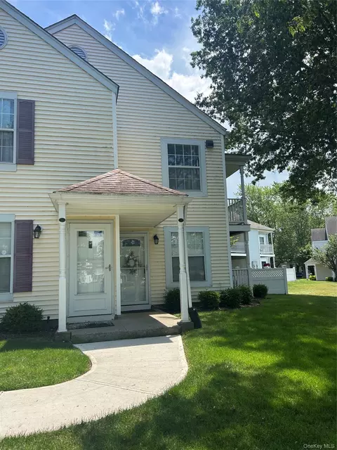 99 Fairview Cir #211U, Middle Island, NY 11953