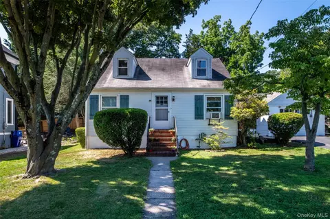 40 Florence Ave, Greenburgh, NY 10522