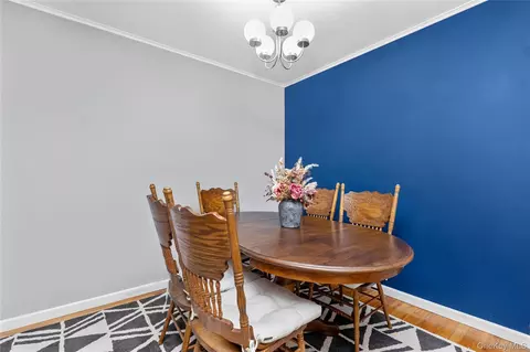 Dining - 68 Fairharbor Dr #68, Patchogue, NY 11772 photo 1 of 2