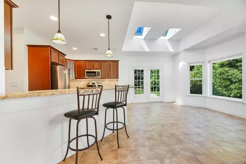 Other - 159 Stoneleigh Dr, Riverhead, NY 11901 photo 3 of 8