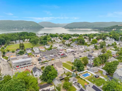 View/Area - 609 Washington St, Peekskill, NY 10566 photo 4 of 5