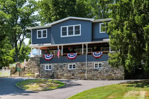 71 W Lake Blvd, Mahopac, NY 10541