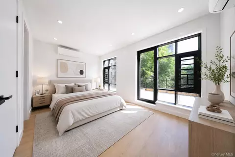 Bedroom - 25 Goodwin Pl, Brooklyn, NY 11221 photo 1 of 6