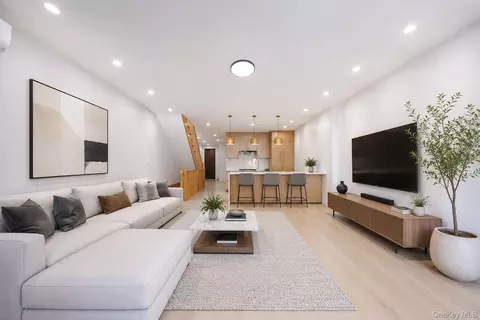 Other - 25 Goodwin Pl, Brooklyn, NY 11221 photo 2 of 15
