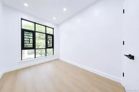 Bedroom - 25 Goodwin Pl, Brooklyn, NY 11221 photo 6 of 6