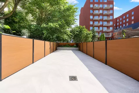 Exterior - 25 Goodwin Pl, Brooklyn, NY 11221 photo 6 of 7