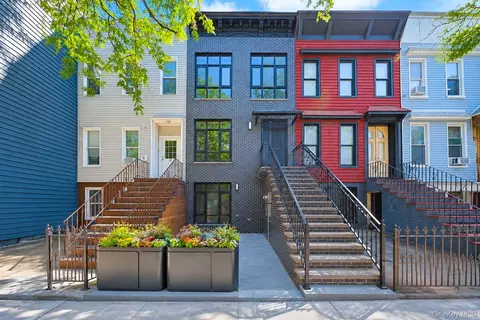 Exterior - 25 Goodwin Pl, Brooklyn, NY 11221 photo 2 of 7