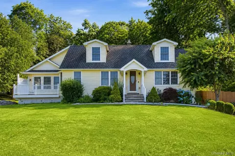 12 Leeside Rd, Carmel, NY 10512