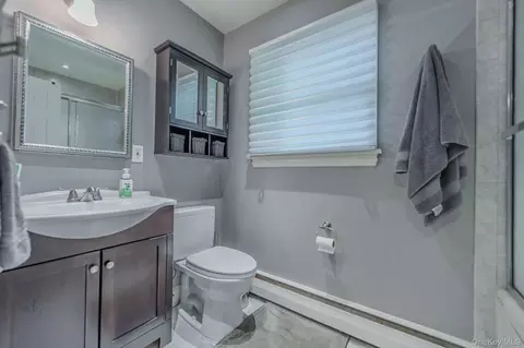 Bath - 8 Feather Ln, Commack, NY 11725 photo 3 of 4
