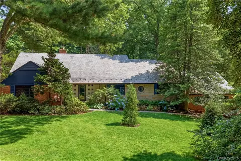 790 Bryant Ave, North Hempstead, NY 11576