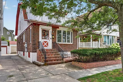 248 Beach 131st St, New York, NY 11694