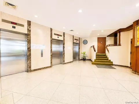 Entry Way - 138-35 Elder Ave #21F, New York, NY 11355 photo 2 of 2