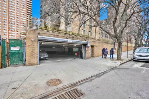 Exterior - 138-35 Elder Ave #21F, New York, NY 11355 photo 4 of 5
