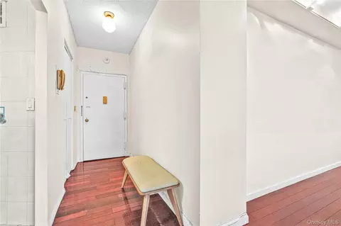 Entry Way - 138-35 Elder Ave #21F, New York, NY 11355 photo 1 of 2