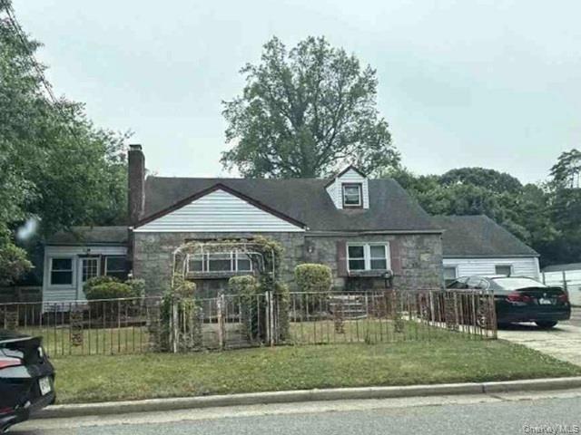 64 Locust Dr, Amityville, NY 11701