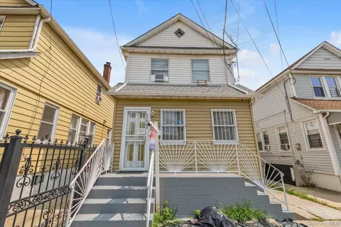 11043 159th St, New York, NY 11433