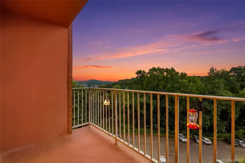 Other - 1 Lakeview Dr #6S, Peekskill, NY 10566 photo 4 of 9