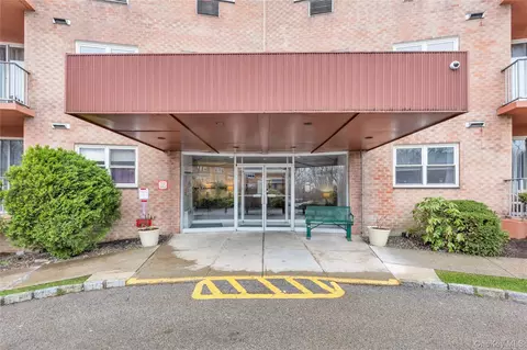1 Lakeview Dr #6S, Peekskill, NY 10566 photo 6