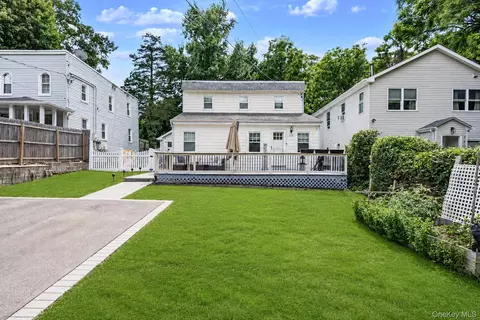 723 Park Ave, Huntington, NY 11743