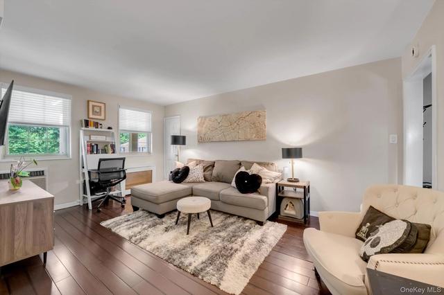 69-33 210 St #B, Oakland Gardens, NY 11364