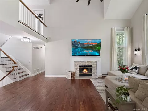 Living - 201 Windsor Rd, Fishkill, NY 12524 photo 2 of 4