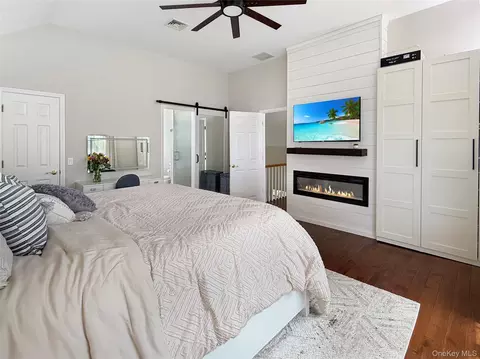 Bedroom - 201 Windsor Rd, Fishkill, NY 12524 photo 5 of 10