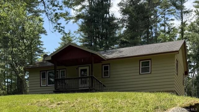 5 Steges Rd, Highland, NY 12743