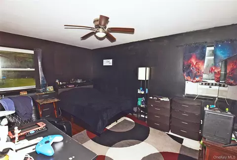 Bedroom - 143 Meadowmere Ave, Mastic, NY 11950 photo 2 of 3