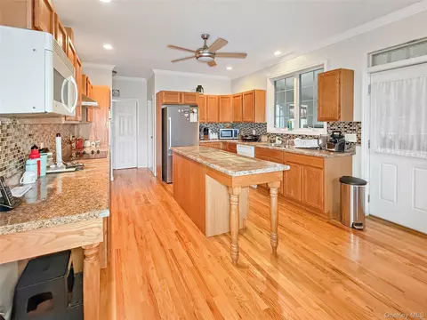 Kitchen - 43 Regency Dr, Poughkeepsie, NY 12603 photo 1 of 3