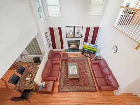 Living - 43 Regency Dr, Poughkeepsie, NY 12603 photo 6 of 6