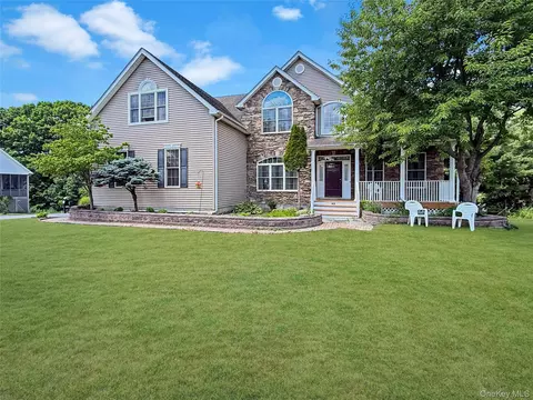 Exterior - 43 Regency Dr, Poughkeepsie, NY 12603 photo 2 of 8