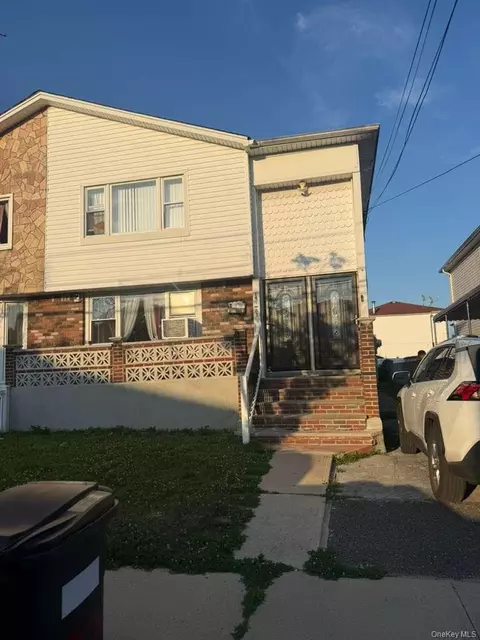 14983 254th St, New York, NY 11422