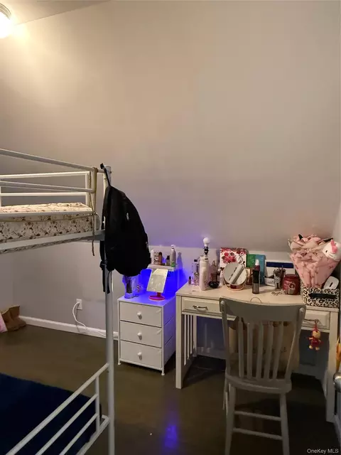 Bedroom - 16 Oak Ave, Riverhead, NY 11901 photo 5 of 5