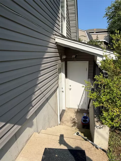 Other - 16 Oak Ave, Riverhead, NY 11901 photo 2 of 8