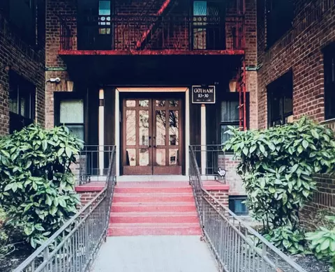 83-30 98th St #3A, New York, NY 11421