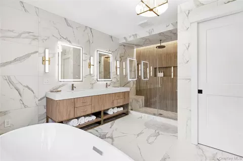 Bath - Undisclosed, Westhampton, NY 11977 photo 3 of 7
