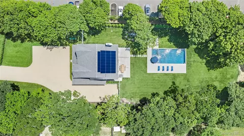 View/Area - Undisclosed, Westhampton, NY 11977 photo 1 of 2