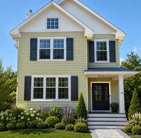 10 Hazel Pl, Floral Park, NY 11001