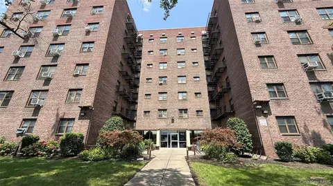 204-15 Foothill Ave # B56, New York, NY 11423