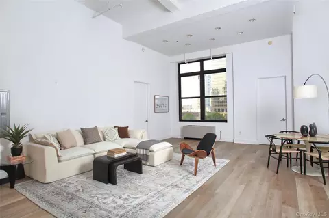 25 Leroy Pl #415, New Rochelle, NY 10805