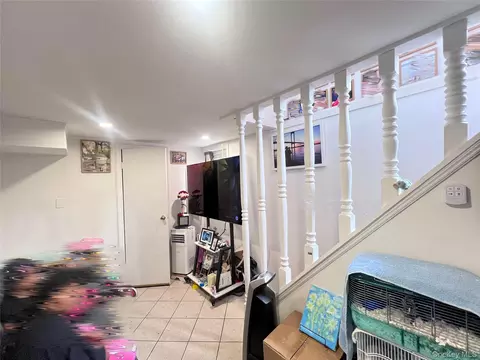 Entry Way - 1531 145th Pl, New York, NY 11357 photo 3 of 3