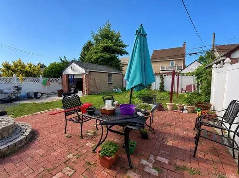 Exterior - 1531 145th Pl, New York, NY 11357 photo 5 of 5