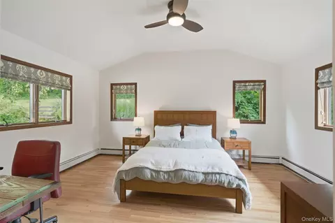 Bedroom - 6 Horizon Rd, Cornwall, NY 12518 photo 1 of 4