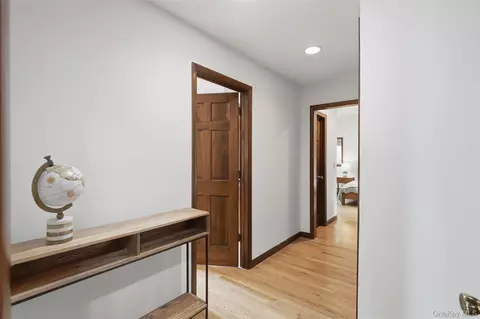 Entry Way - 6 Horizon Rd, Cornwall, NY 12518 photo 3 of 4