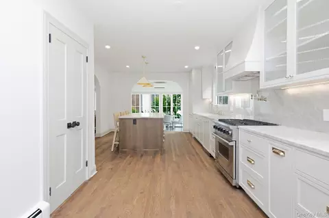 Entry Way - 444 Milton Rd, Rye, NY 10580 photo 2 of 2