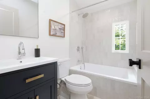 Bath - 444 Milton Rd, Rye, NY 10580 photo 3 of 3
