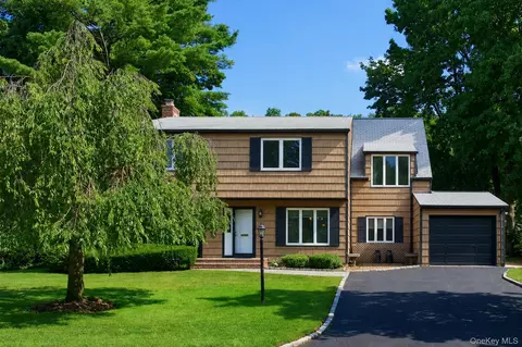 165 Salem Rd, North Hempstead, NY 11577