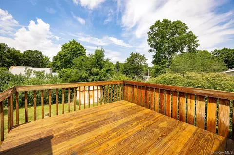 Exterior - 5 Willow Rd, Beacon, NY 12508 photo 4 of 8