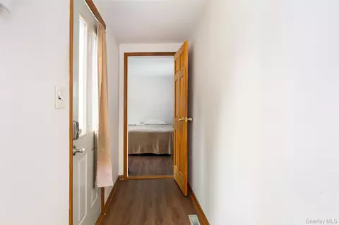 Entry Way - 5 Willow Rd, Beacon, NY 12508 photo 1 of 3