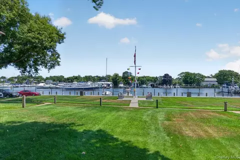 263 River Ave #52, Patchogue, NY 11772 photo 13